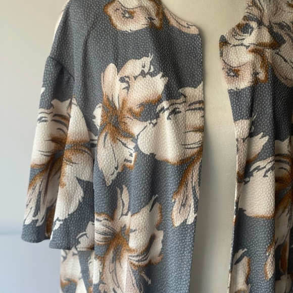 Maya Brooke Women Plus Size Hawaiian Floral Cardigan Jacket Long Open Front, 18W - Picture 8 of 15